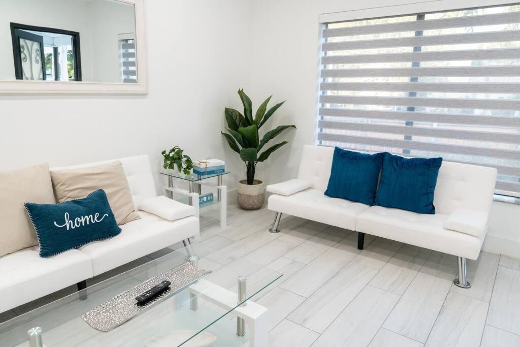 Вилла Luxury Retreat 3B ,2Ba Pool , Coral Gables Center Майами Экстерьер фото